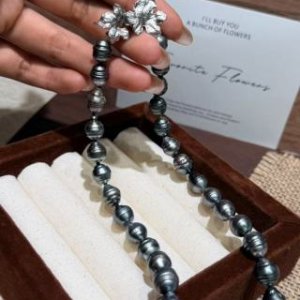 天然海水真珠タヒチねじビーズネックレス