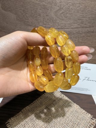 精品糸引き黄莹石糖豆手串